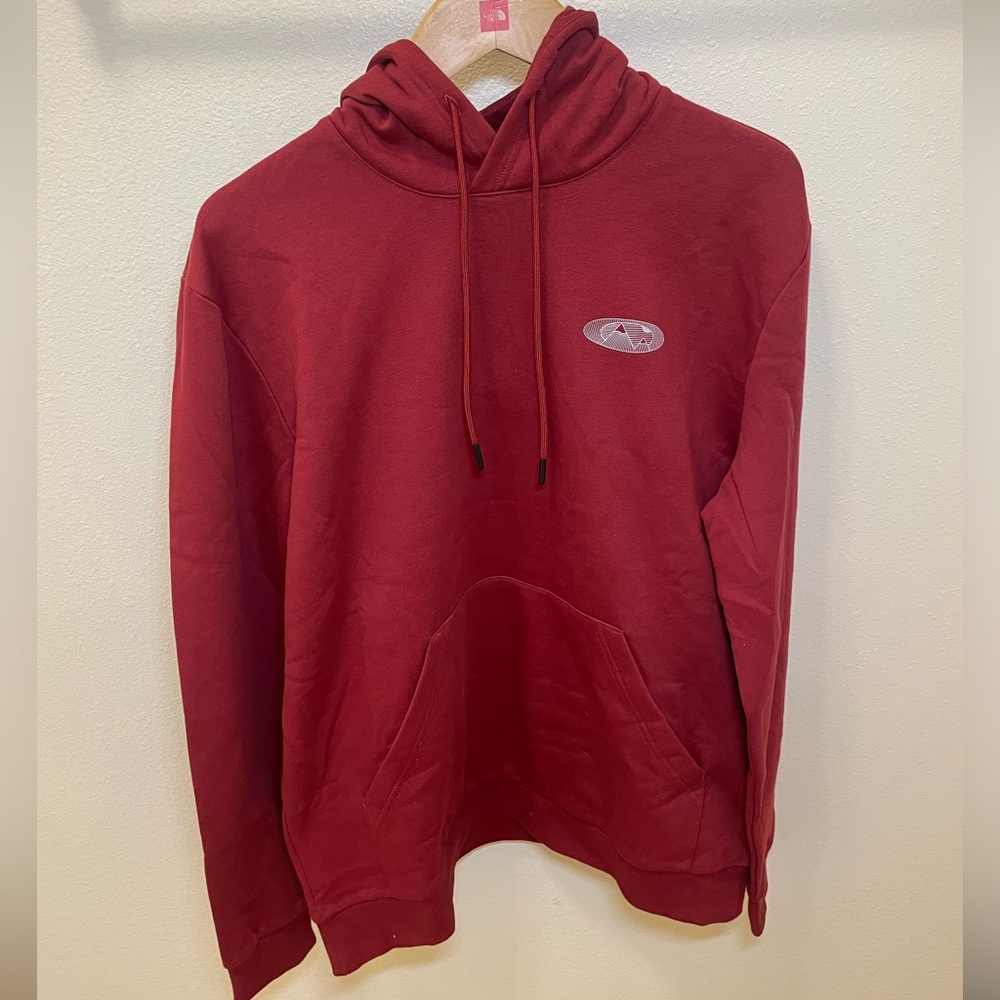 Oakley men’s New With Tags L sweatshirt